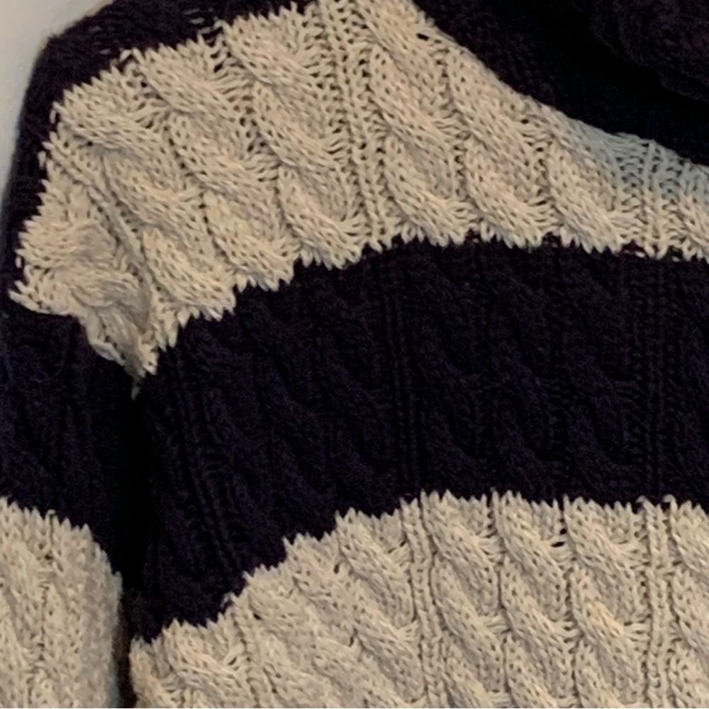 Vintage Liz Sport Chunky Cable Knit Sweater - Picture 3 of 7